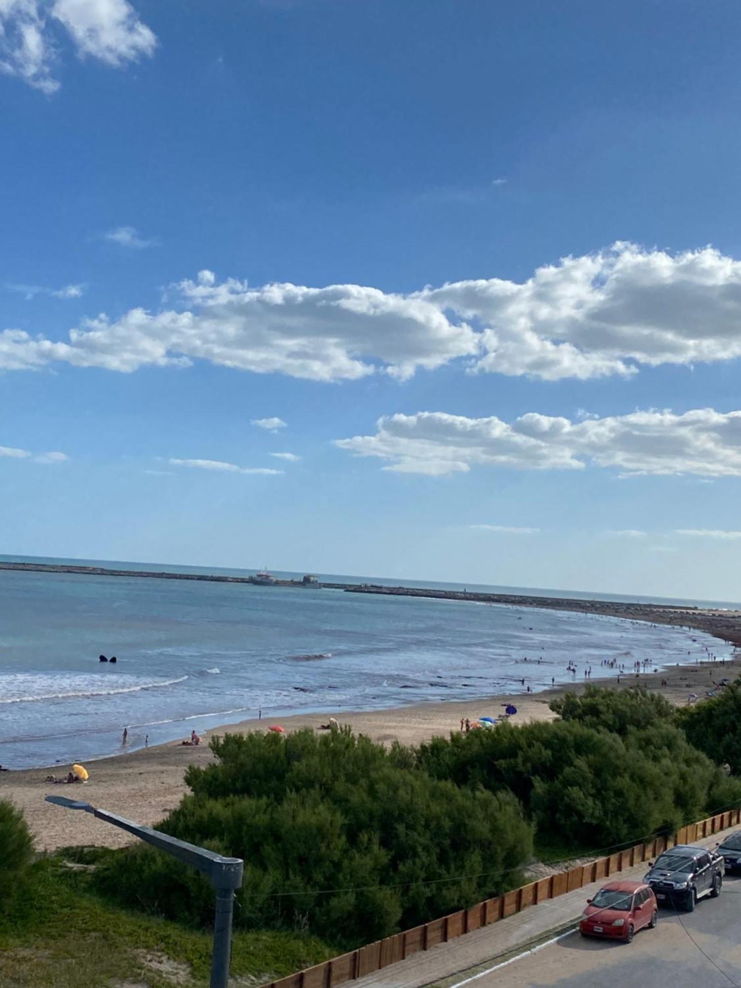 Frente Al Mar Con Pileta Apartamento