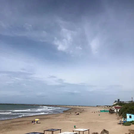 Frente Al Mar Con Pileta Apartment Quequen Exterior photo